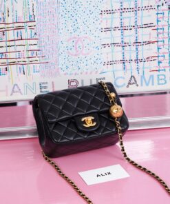 CHANEL FLAP BAG WITH CHAIN - MINI - BLACK - LAMBSKIN - AGED GOLD