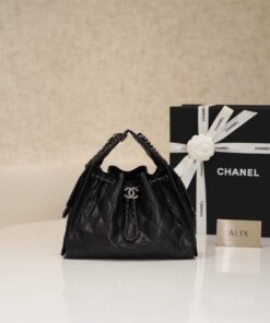 CHANEL 25 – SMALL – BLACK – CAVIAR – SILVER