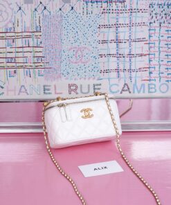 CHANEL VANITY – SMALL – WHITE – LAMBSKIN – GOLD