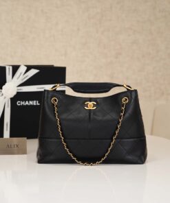 CHANEL 25A HOBO – BLACK – CALFSKIN ANTIQUE  – GOLD